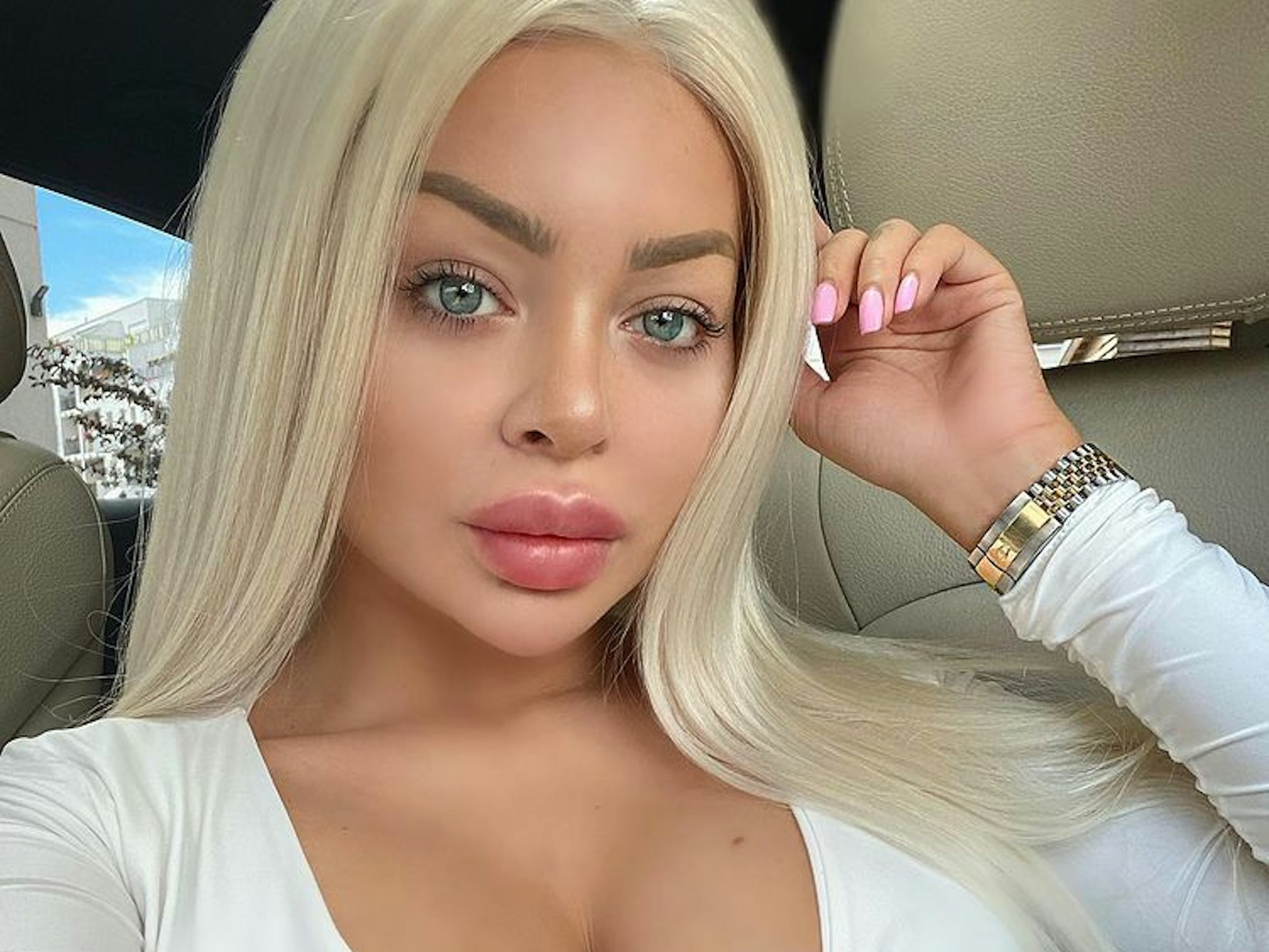 Sängerin Katja Krasavice, hier auf einem Instagram-Selfie vom Juli 2020, hat sich bei einem Auftritt verletzt.