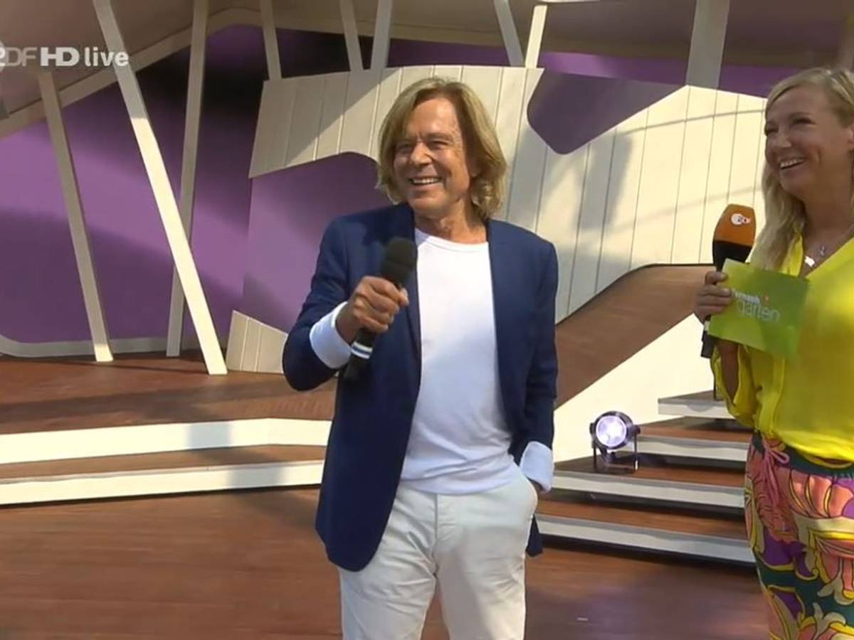 Jürgen Drews tritt am 4.9.2022 überraschend im ZDF-Fernsehgarten mit Andrea Kiwel auf.