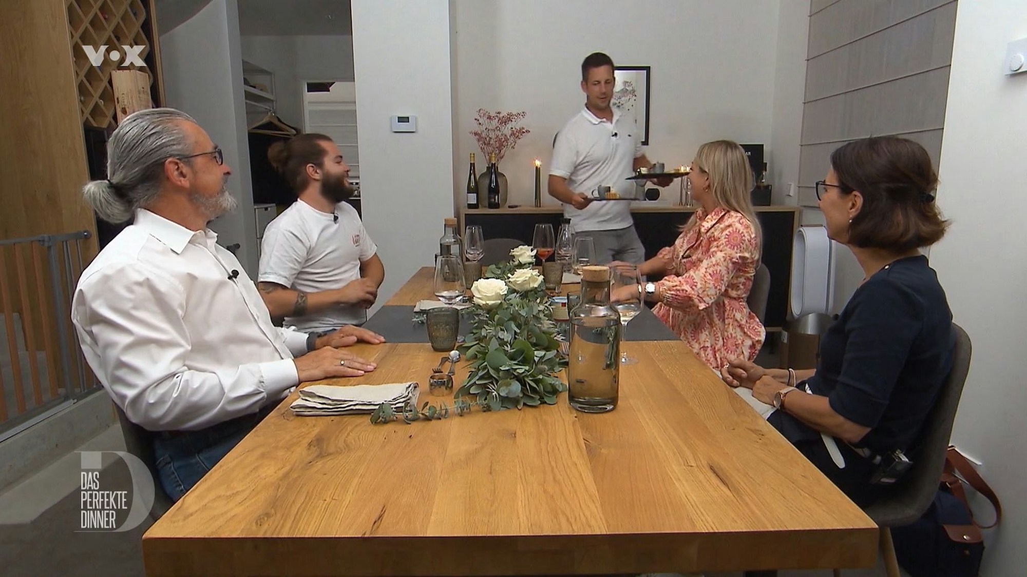 Eigentlich gelten Pfälzer als „gesellig“ – doch die „Perfekte Dinner“-Runde muss noch ein wenig auftauen.