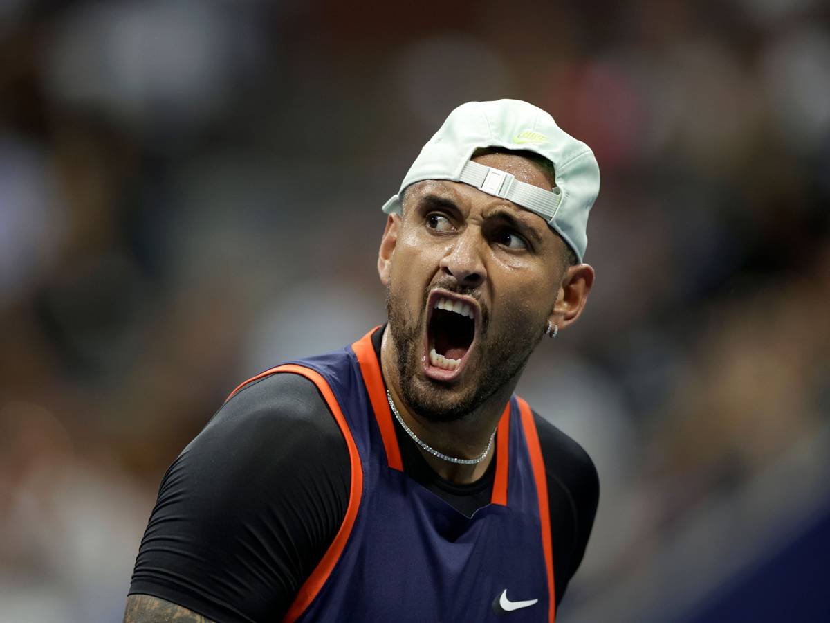 Der Australier Nick Kyrgios jubelt während des Spiels gegen Daniil Medwedew.