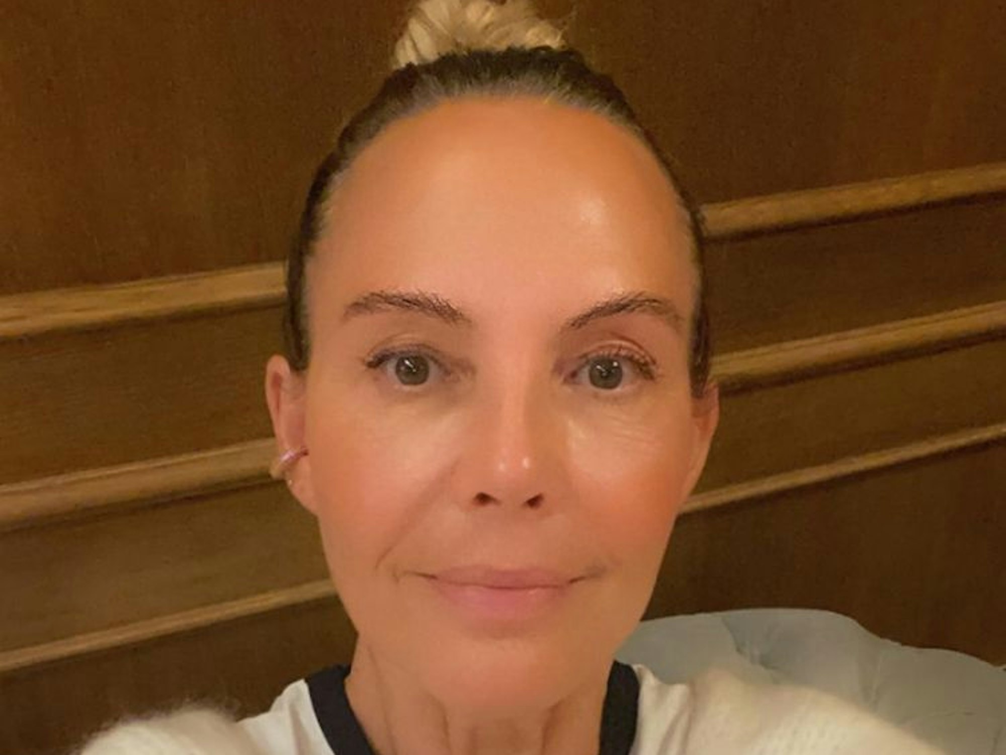 Natascha Ochsenknecht lächelt in die Kamera.