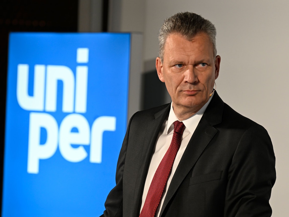 Klaus-Dieter Maubach, Vorstandsvorsitzender des Energieversorgers UNIPER, spricht in der Konzernzentrale über Hilfen vom Bund, damit eine sicher Gasversorgung gewährleistet sein wird.