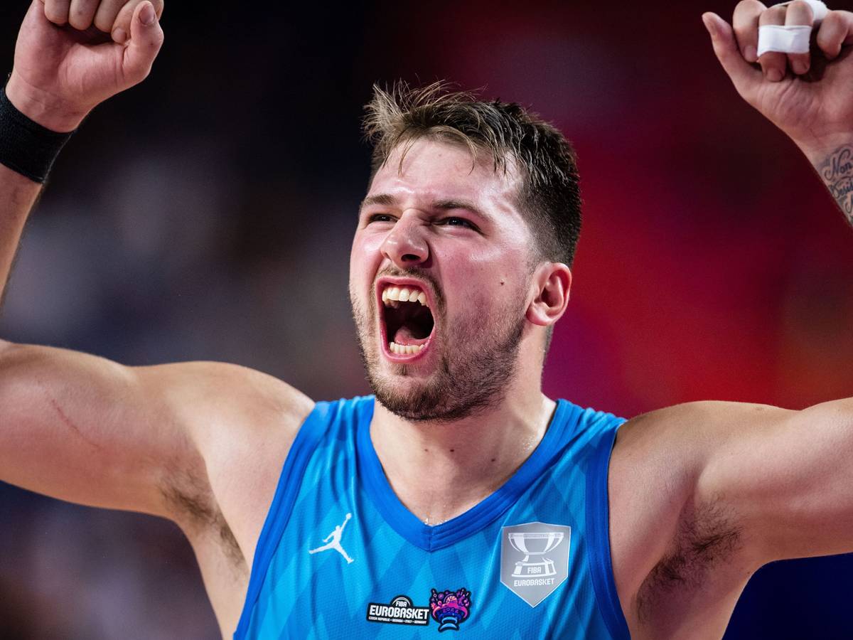 Sloweniens Luka Doncic jubelt während der Partie.