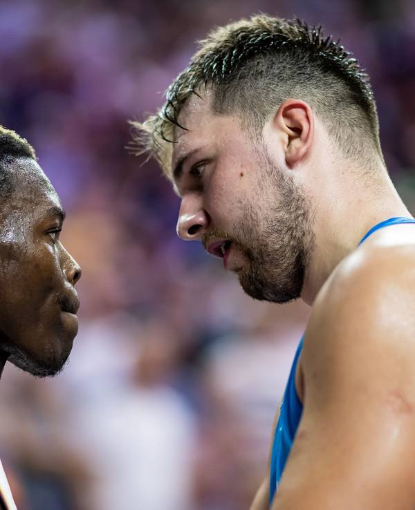 Luka Doncic und Dennis Schröder geraten aneinander.
