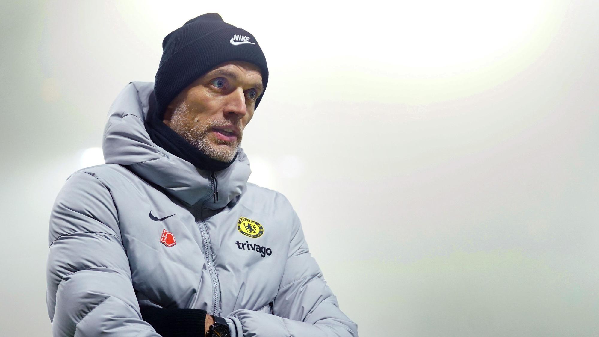 Thomas Tuchel, Trainer des FC Chelsea, steht an der Seitenlinie.