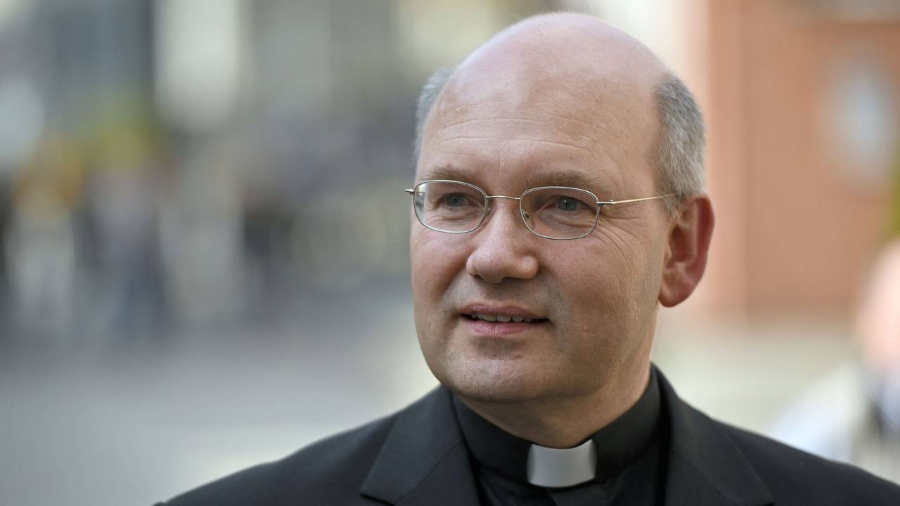 Der Aachener Bischof Helmut Dieser, hier auf einer Aufnahme vom 28. September 2016, hat zum Thema Homosexualität eine klare Meinung.