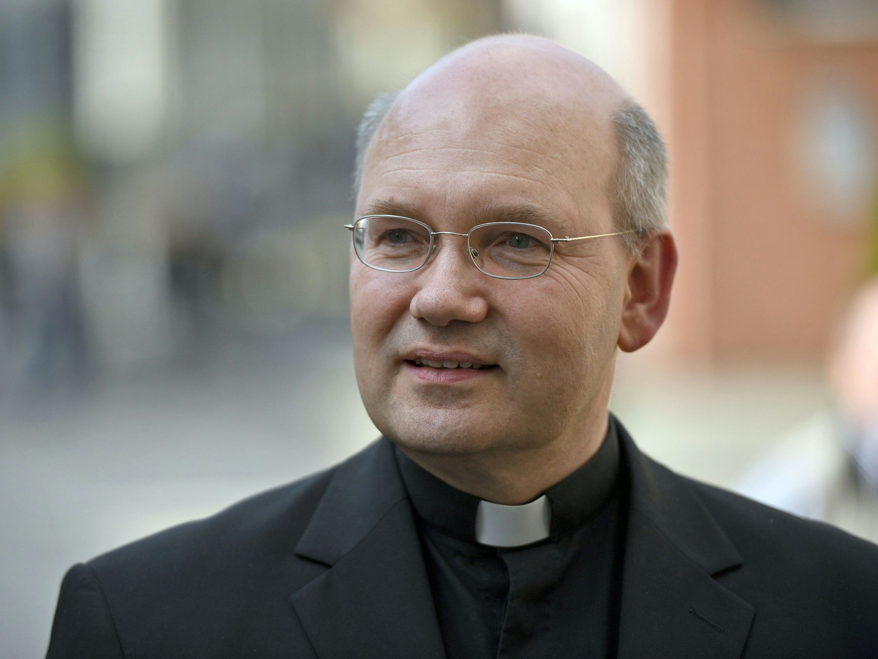 Der Aachener Bischof Helmut Dieser, hier auf einer Aufnahme vom 28. September 2016, hat zum Thema Homosexualität eine klare Meinung.