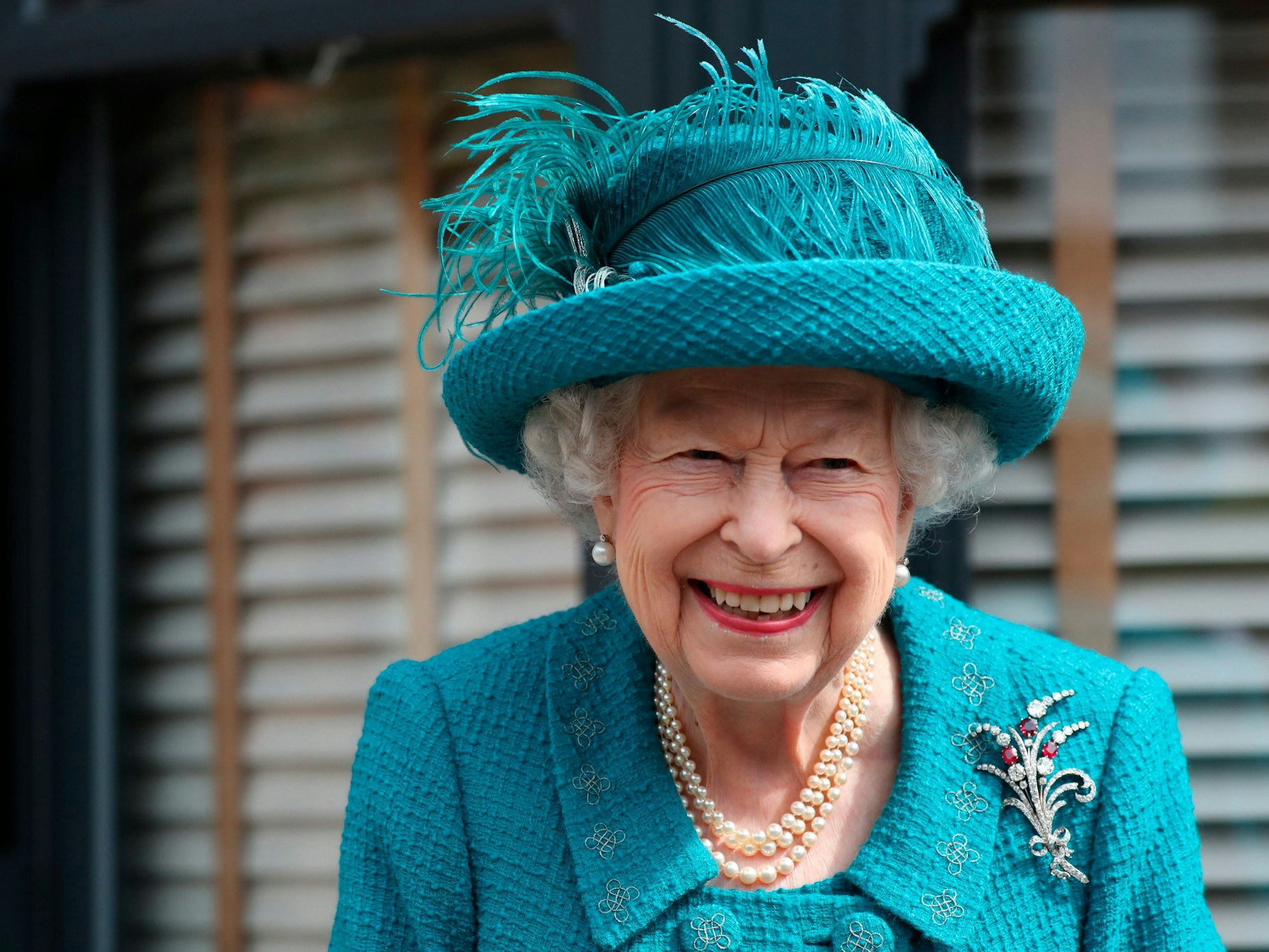 Das Foto zeigt die verstorbene Queen im Juli 2021.