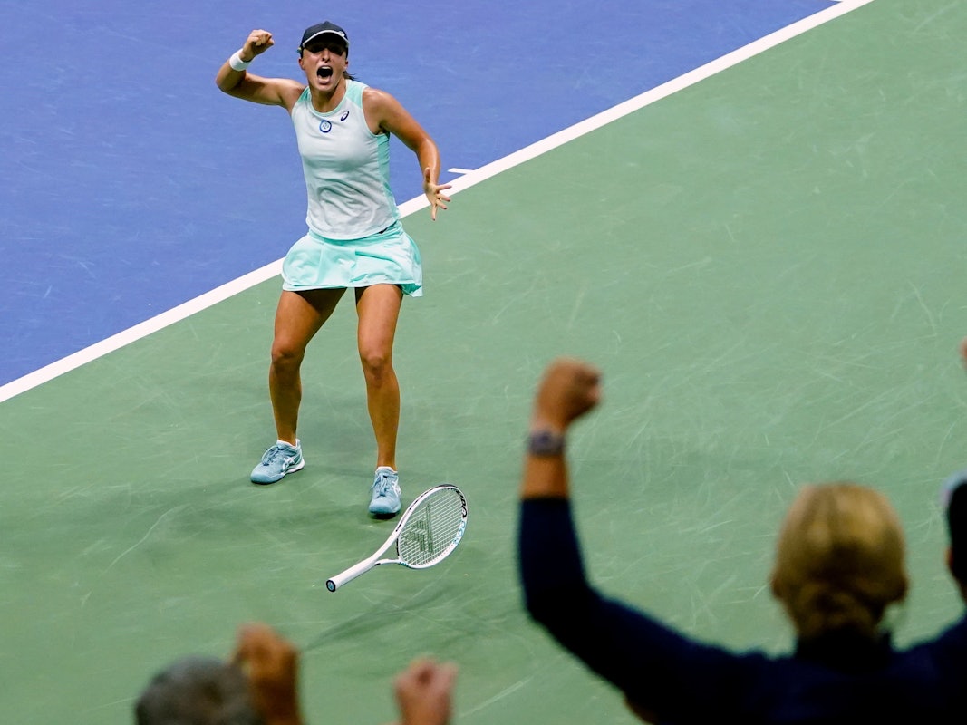 Iga Swiatek jubelt nach ihrem Sieg im Viertelfinale der US Open.