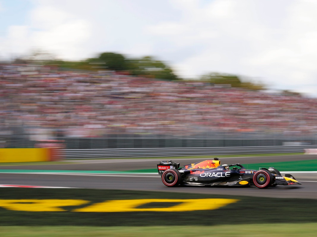Max Verstappen dreht seine Runden in Monza.