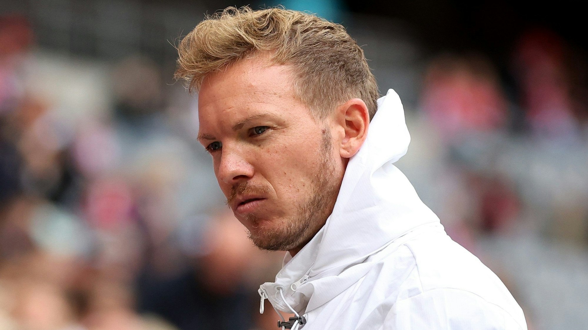 Bayern-Coach Julian Nagelsmann im Spiel gegen Stuttgart in der Bundesliga.