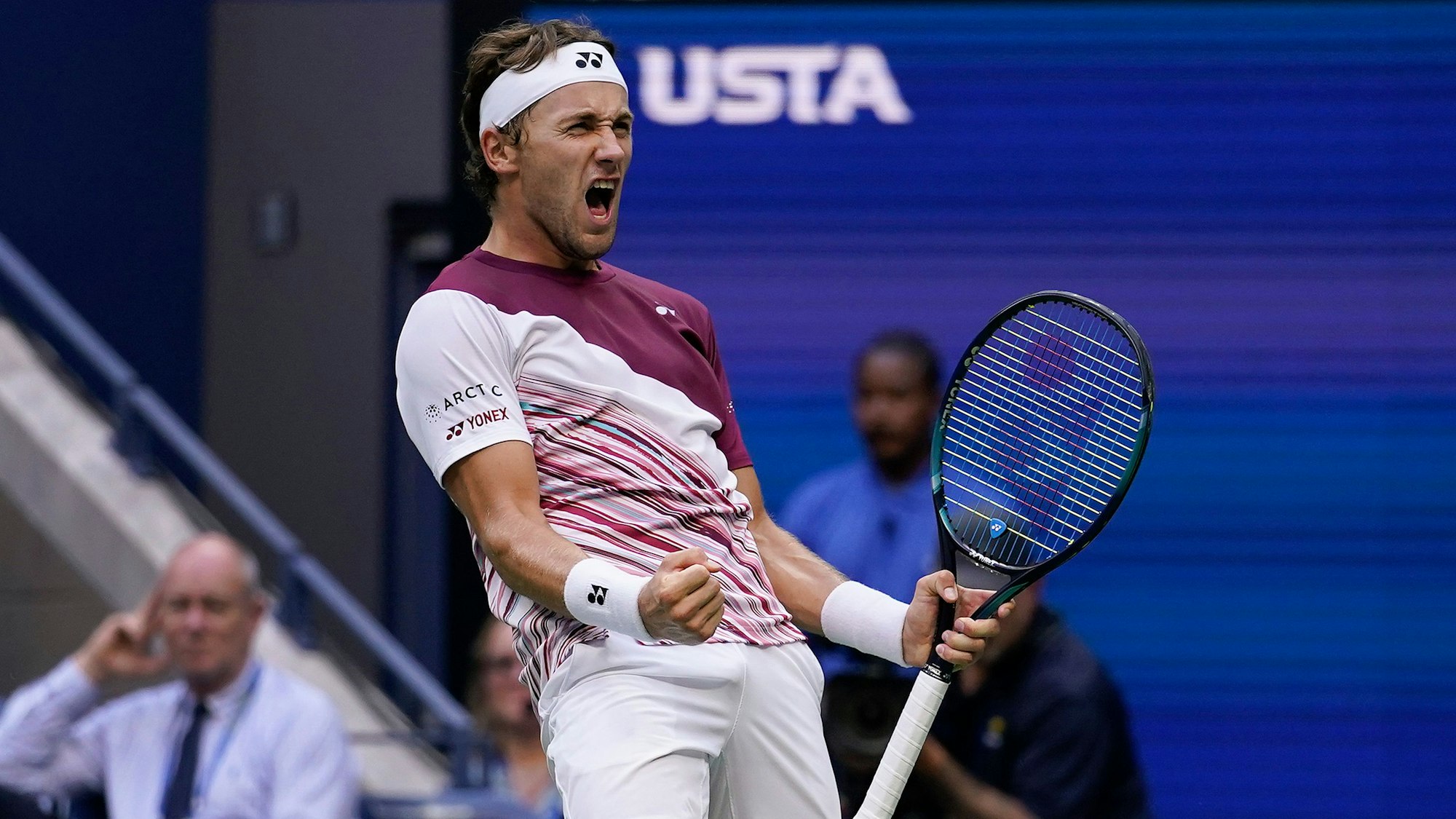 Casper Ruud reagiert nach einem Punktgewinn.