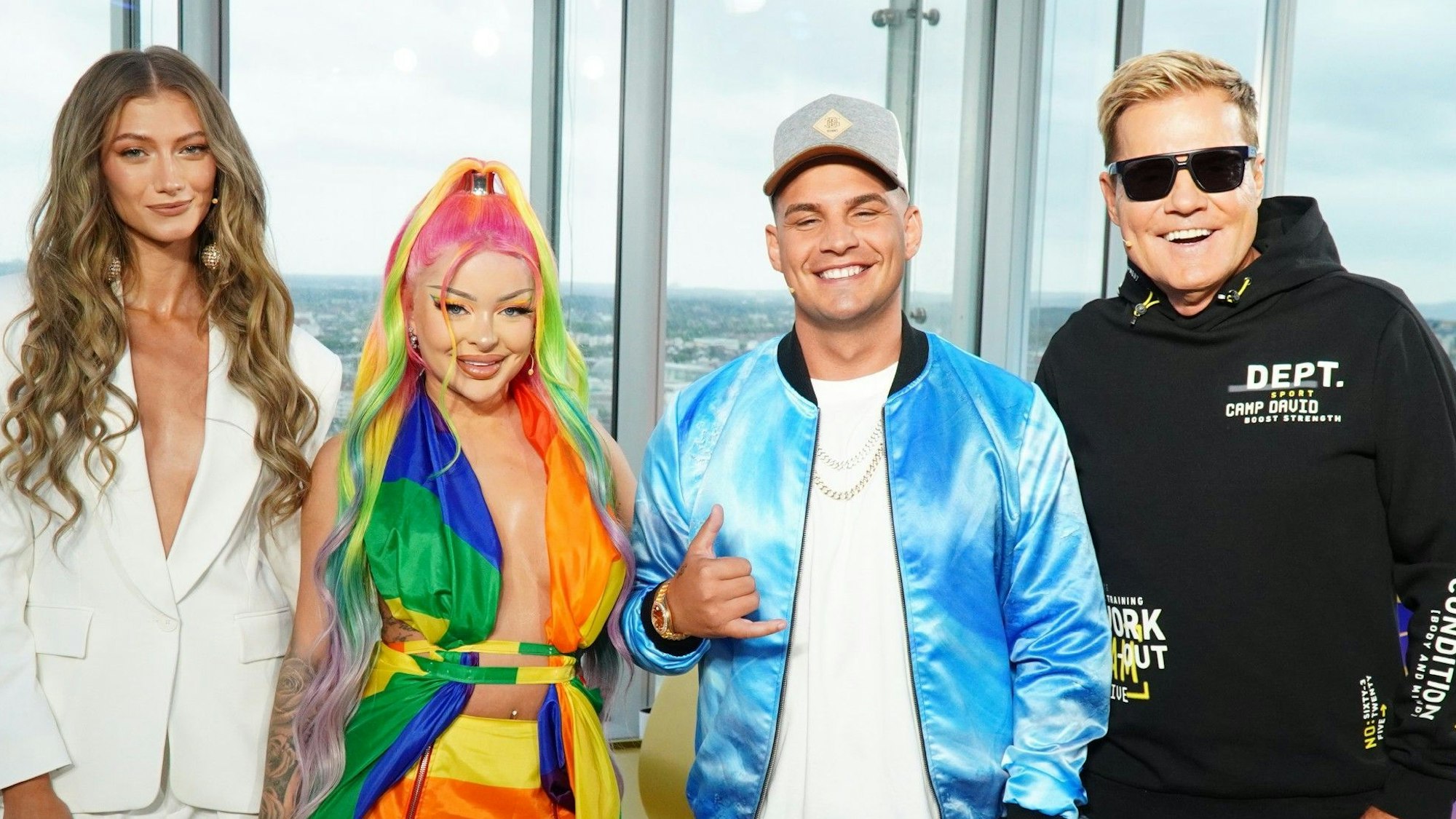 Leony, Katja Krasavice, Pietro Lombardi und Dieter Bohlen (v.l.) bilden bei DSDS 2023 die Jury.