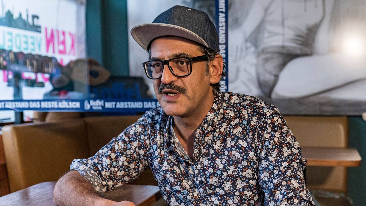 Interview mit dem Betreiber der Monkeys Cocktail Bar Filinta Adsiz zu den neuen Regeln in der Corona-Krise.