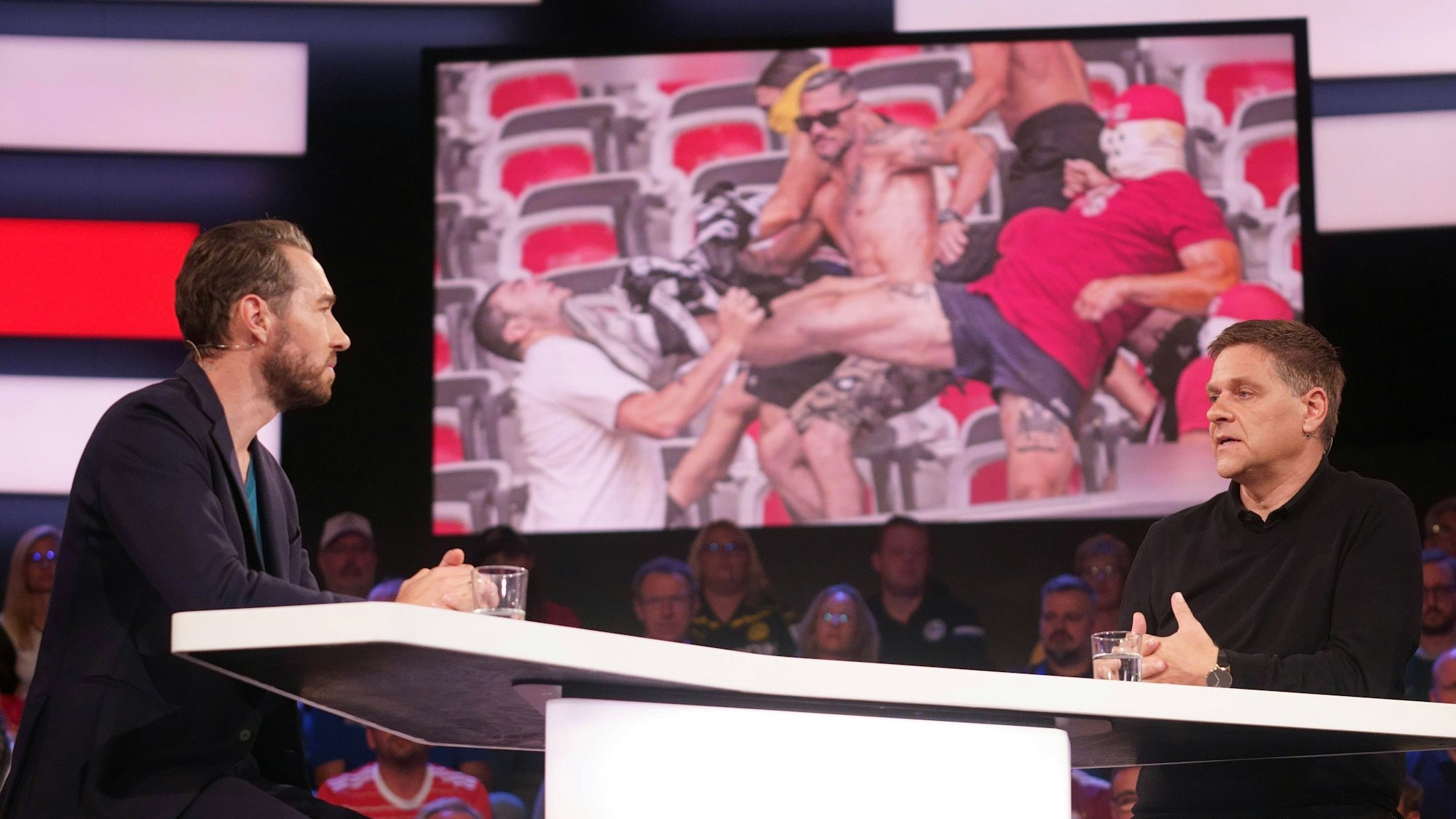 Sven Voss und Oliver Ruhnert (Union) sprechen über die Ausschreitungen rund um den 1. FC Köln in Nizza.