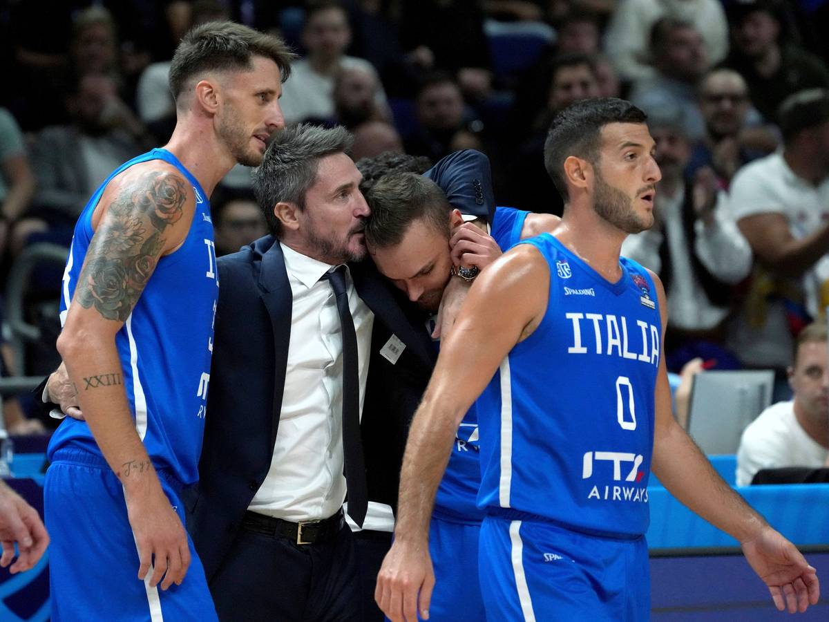 Gianmarco Pozzecco mit seinen Spielern bei der Basketball-EM.