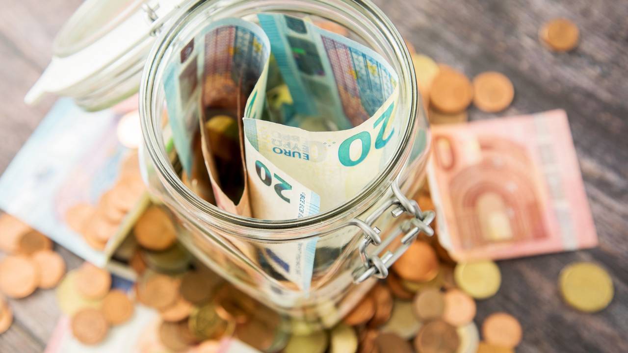 Gas, Strom, Lebensmittel – alles ist extrem teuer, sparen ist für viele unmöglich. Eine aktuelle Schock-Berechnung zeigt, dass viele Haushalte derzeit ihr ganzes Einkommen verbrauchen.