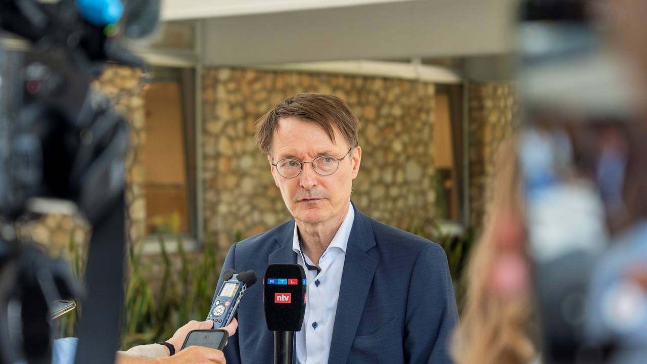 Die Ministerin schießt mit scharfen Worten gegen Bundesgesundheitsminister Karl Lauterbach (hier am 13. September in Israel).