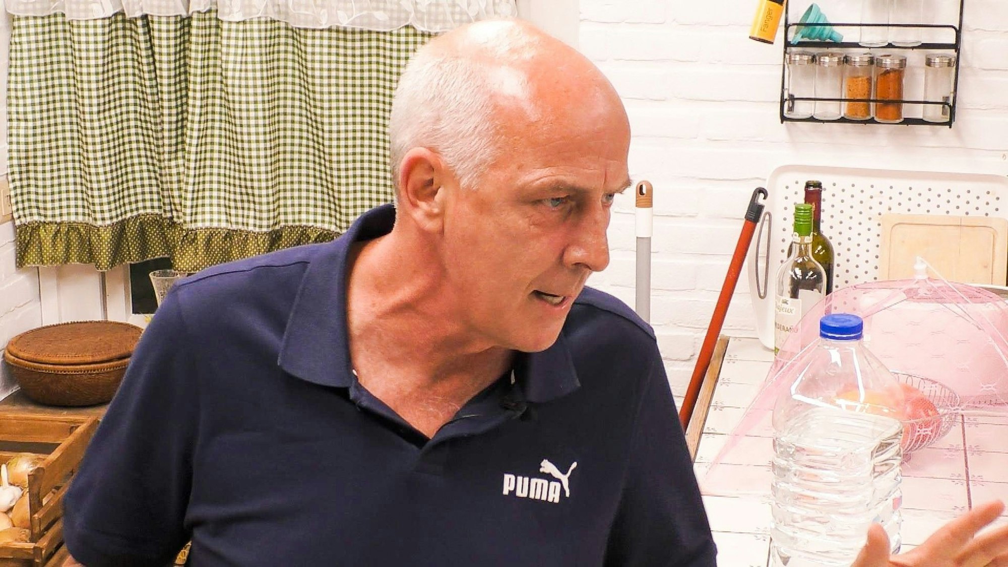 Mario Basler ist wütend.