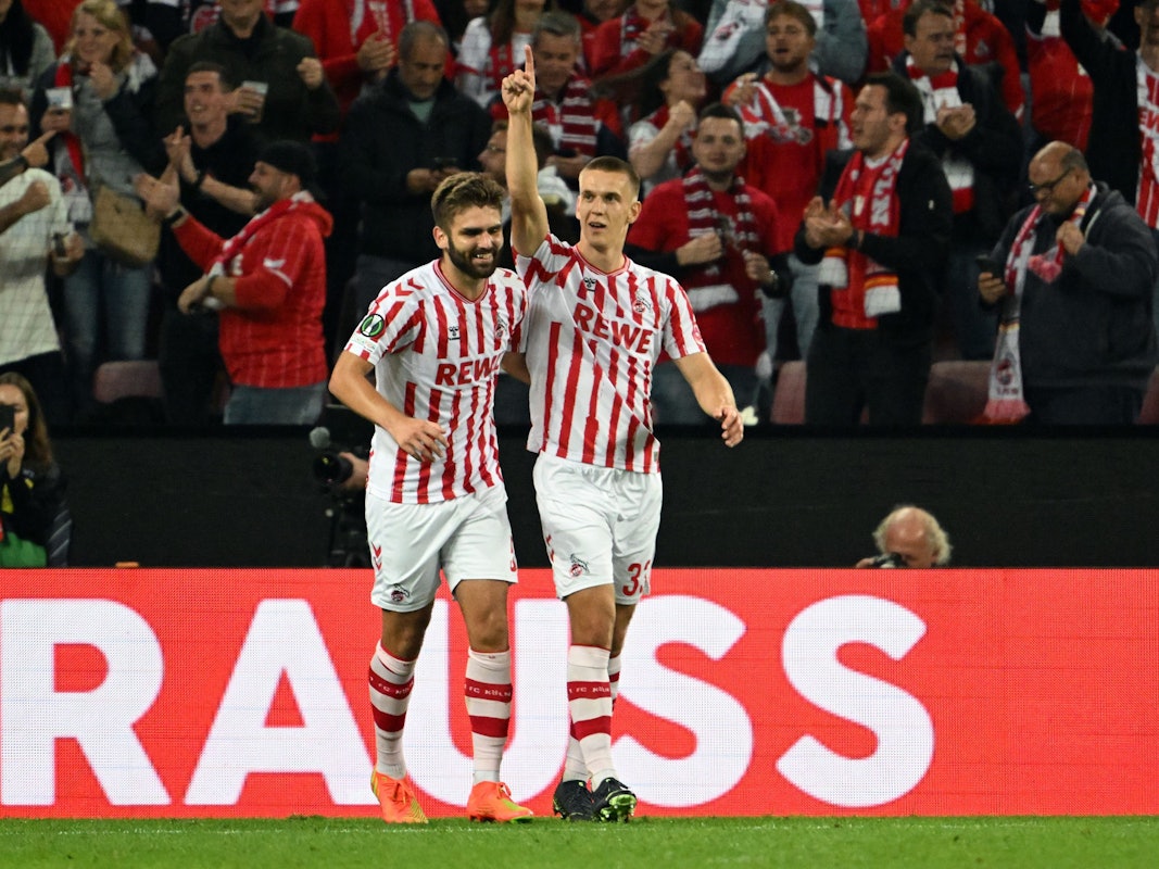Florian Dietz jubelt mit Nikola Soldo.