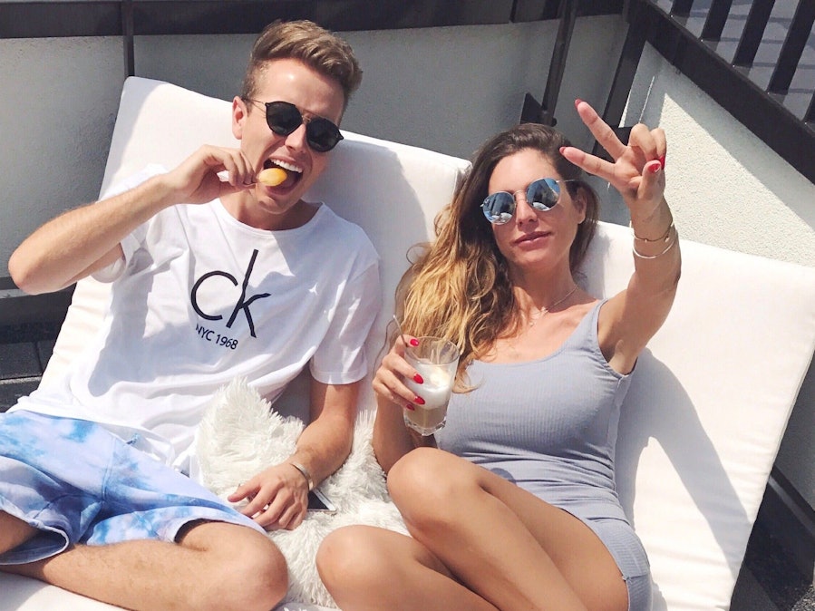 Julian Claßen und Bianca Schmitt.  Die Geschwister sind ab Herbst 2022 bei RTL+ in einem gemeinsamen Podcast zu hören.