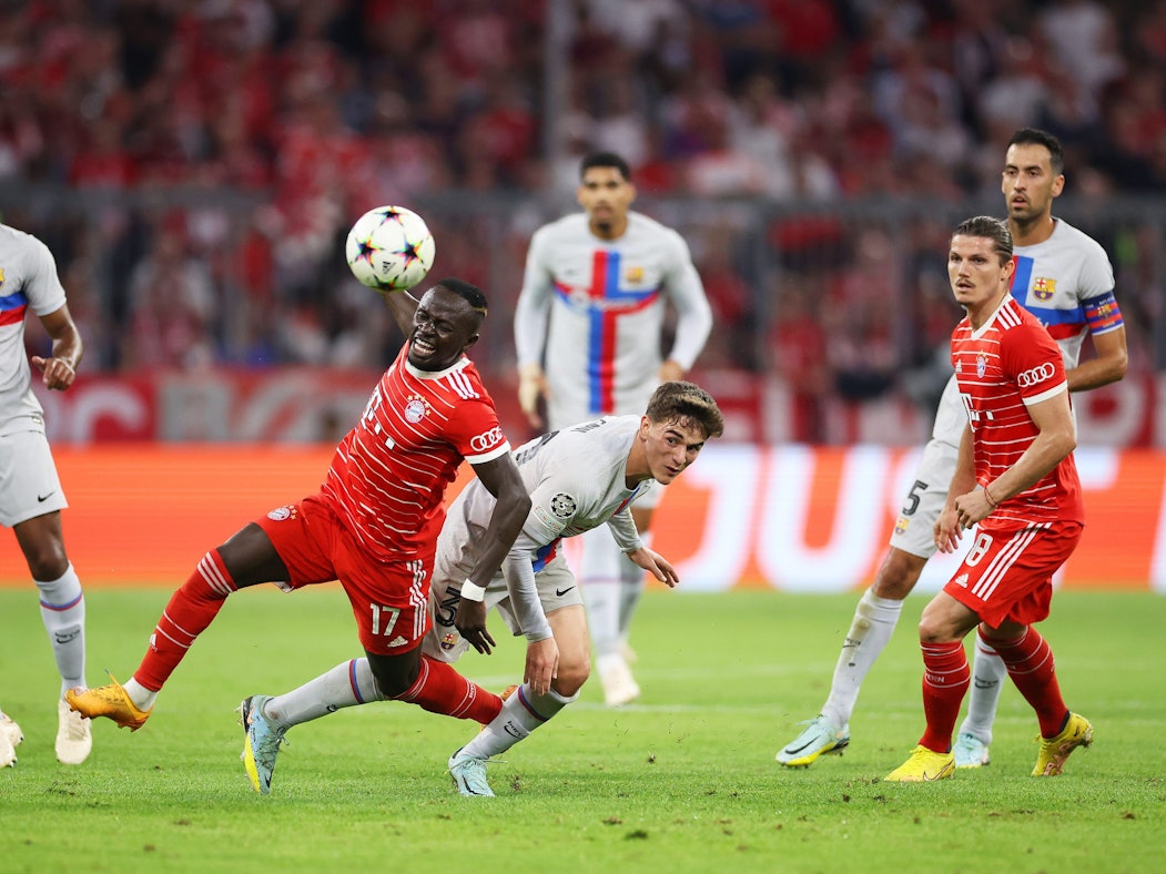 Bayerns Sadio Mané in der Champions League gegen den FC Barcelona.