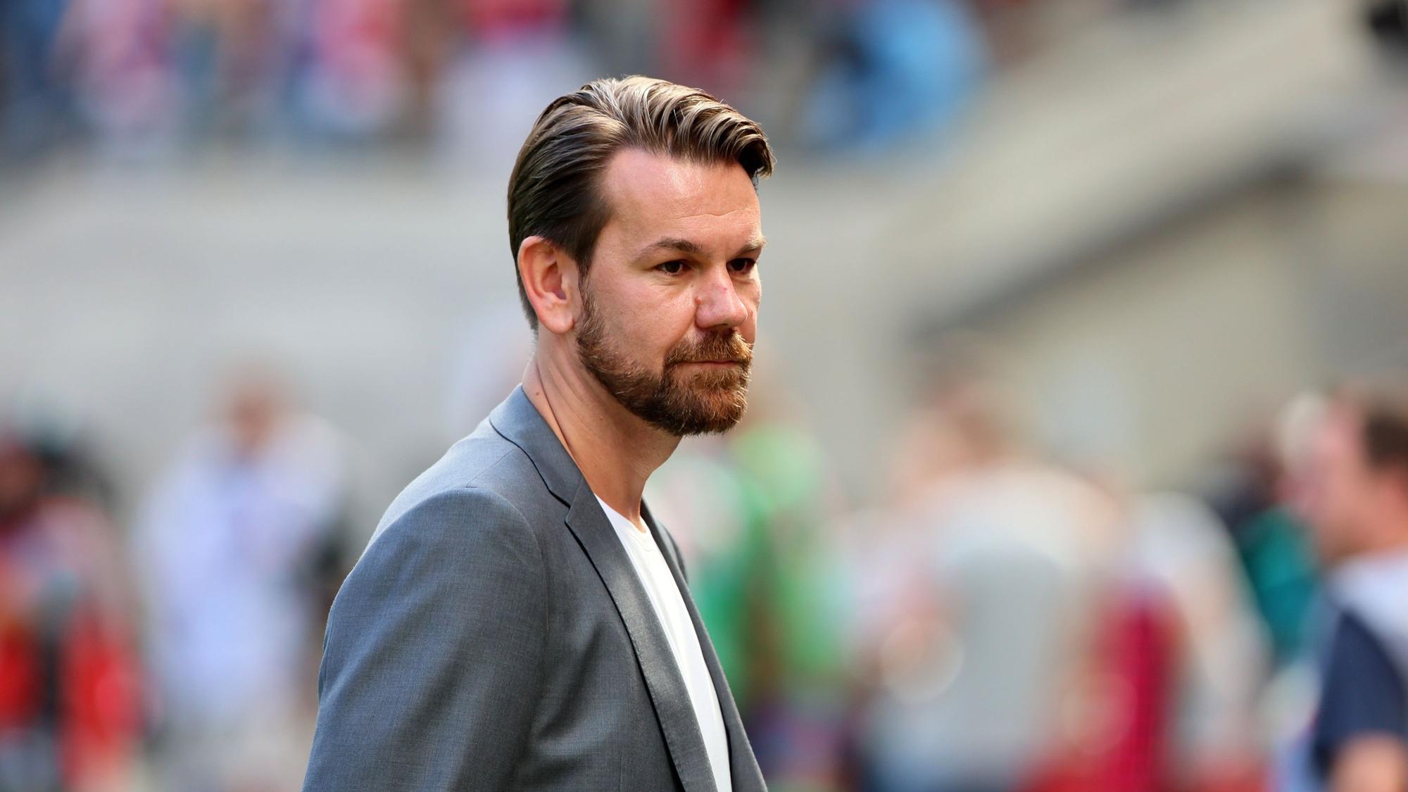 Thomas Kessler, hier zu sehen beim Bundesligaspiel des 1. FC Köln beim VfB Stuttgart.