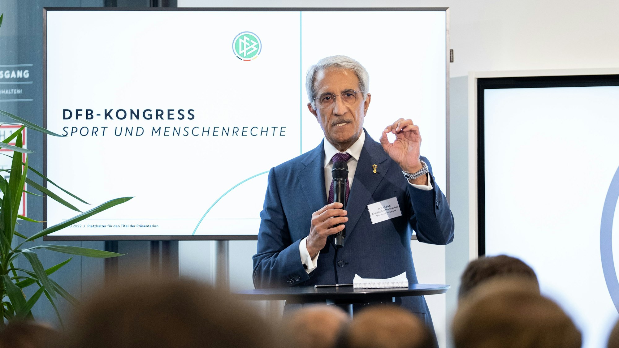 DFB-DFB-Kongress: Sport und Menschenrechte: Maßnahmen vor, während und nach der WM in Katar 2022,
Scheich Abdulla Bin Mohammed bin Saud Al-Thani.