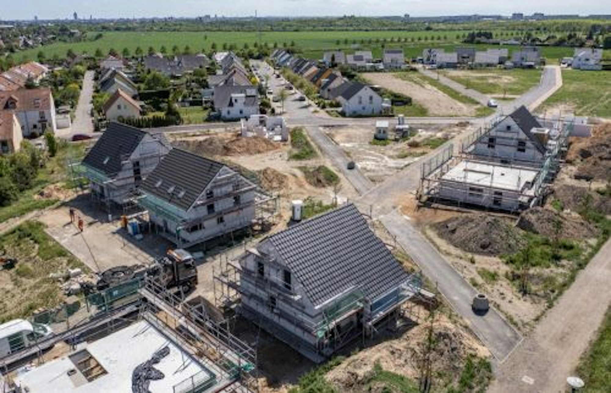 Dieses Bild vom 12. Mai 2022 zeigt eine Neubausiedlung bei Leipzig.