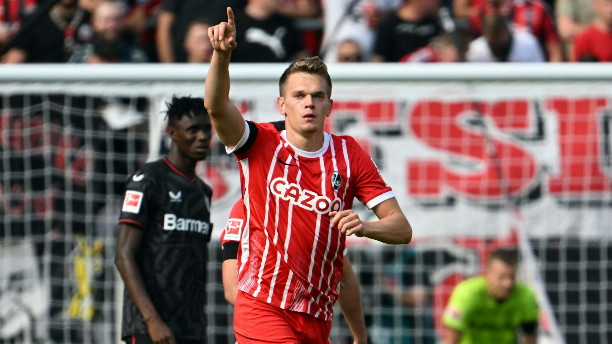 Freiburgs Matthias Ginter bejubelt das Tor zum 1:1.