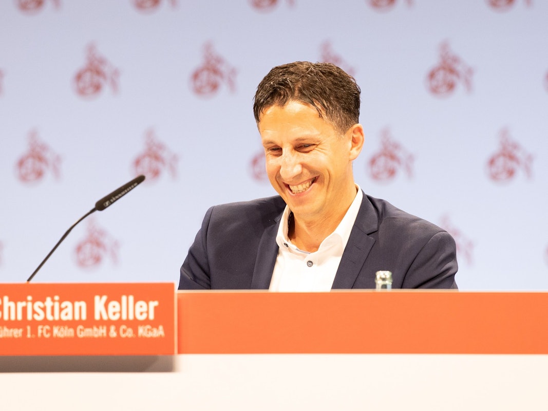 Dr. Christian Keller (Geschäftsführer 1. FC Köln GmbH & Co.KGaA) bei der Mitgliederversammlung des 1. FC Köln.