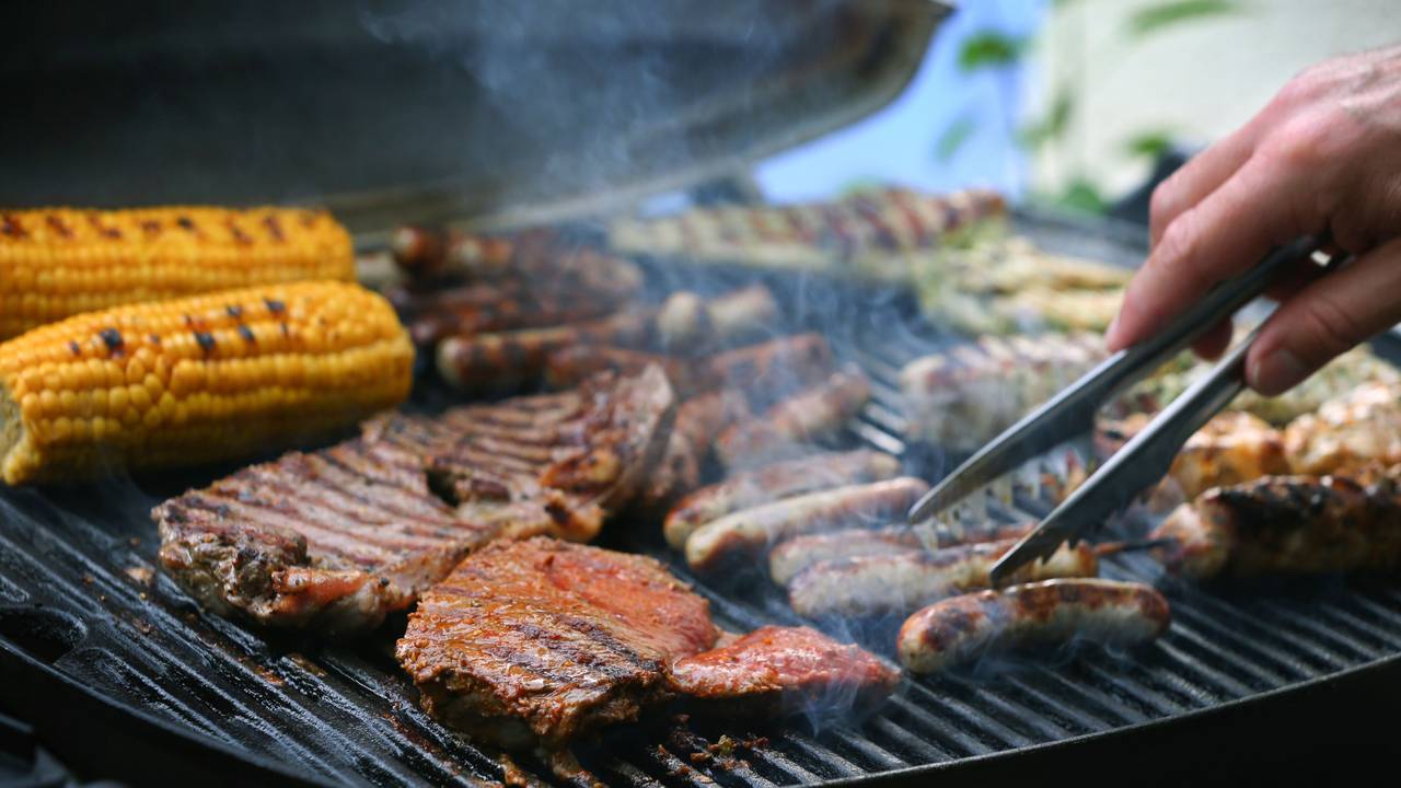 Vor allem, wenn's ums Grillen geht, wollen Männer oft keine Kompromisse machen.