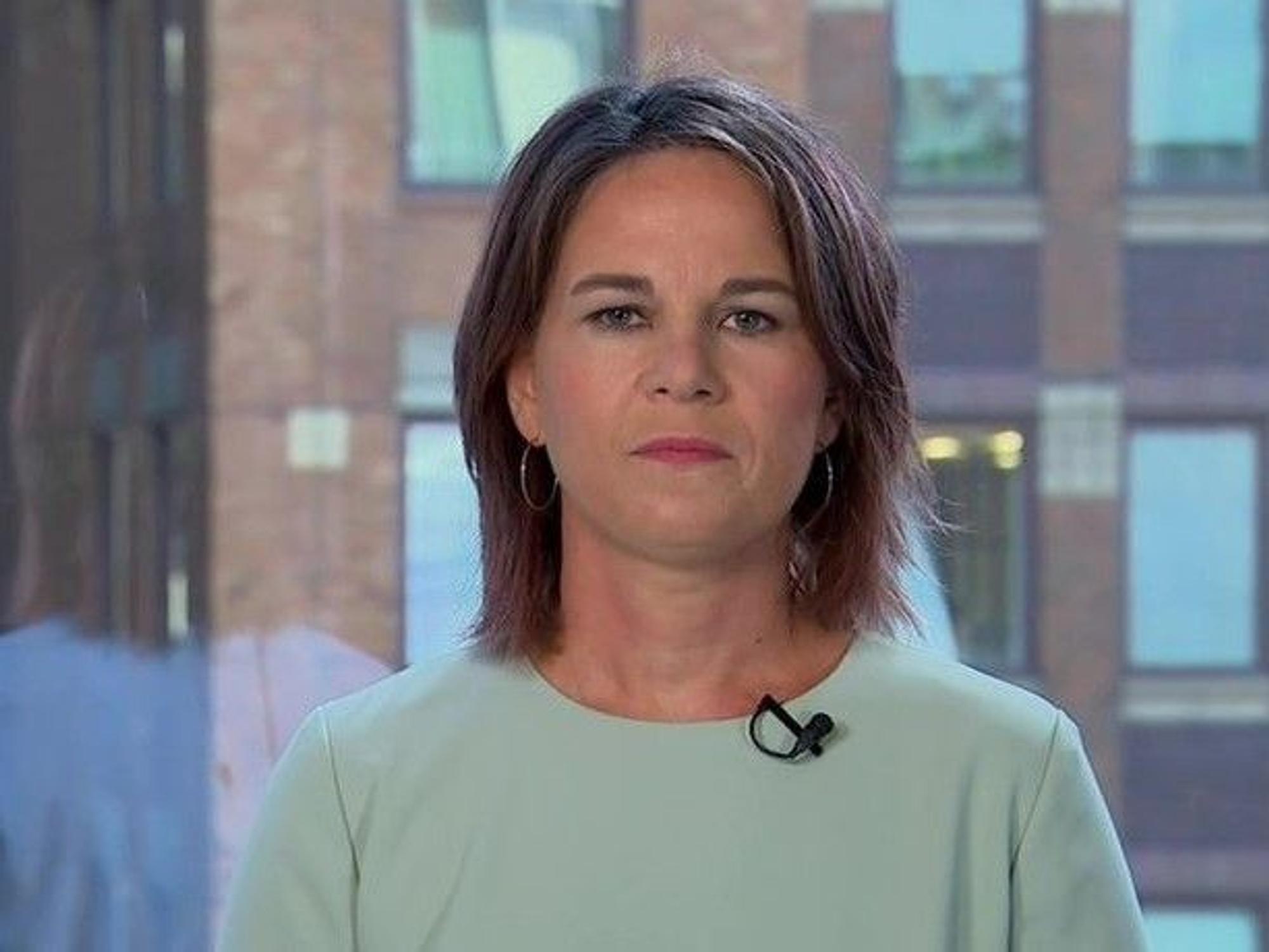Annalena Baerbock machte in den ARD-Tagesthemen deutlich, dass die „Vereinten Nationen“ die Referenden nicht billigen werden.