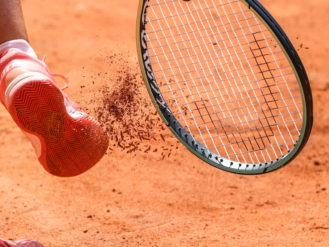 Das Symbolbild ist bei einer WTA-Tour im Juli 2022 aufgenommen und zeigt einen Tennis-Schläger.