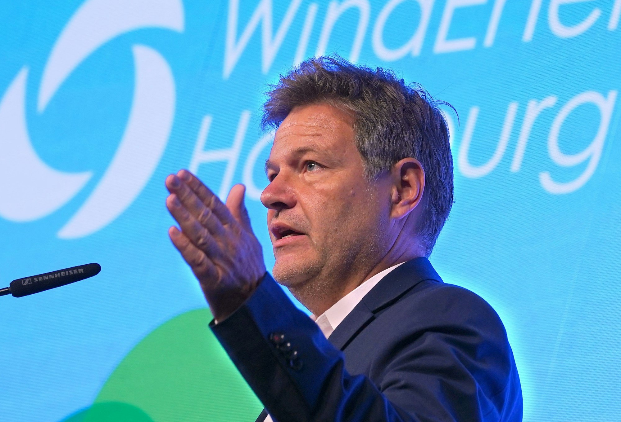 Robert Habeck bei der Eröffnung der Messe WindEnergy Hamburg.