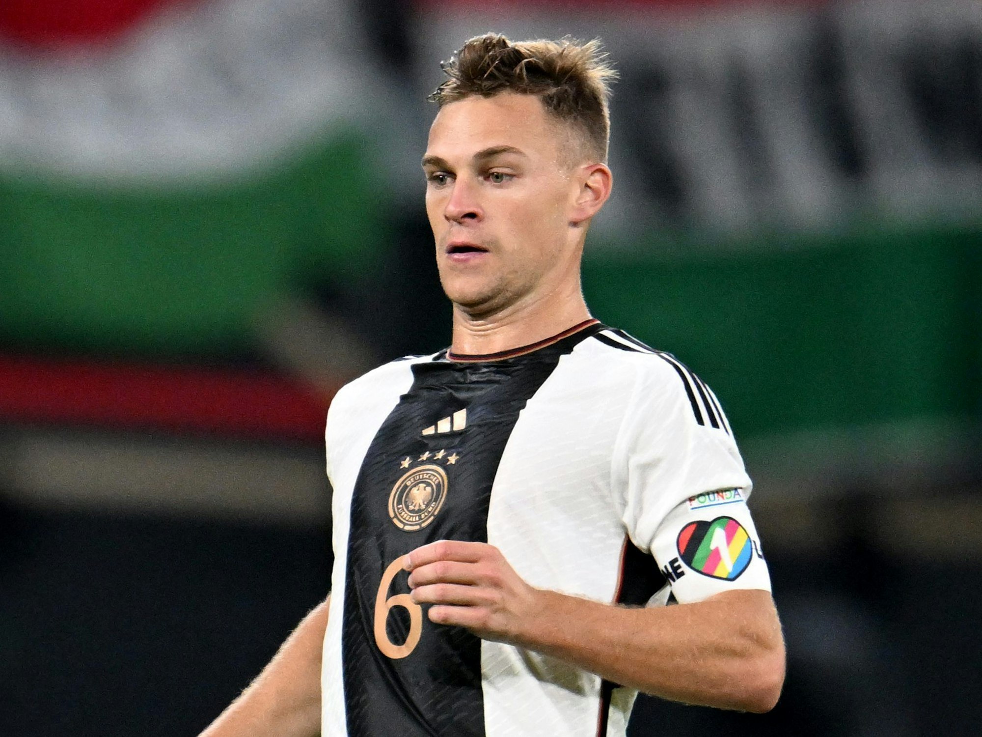 Deutschlands Joshua Kimmich trägt die Kapitänsbinde.