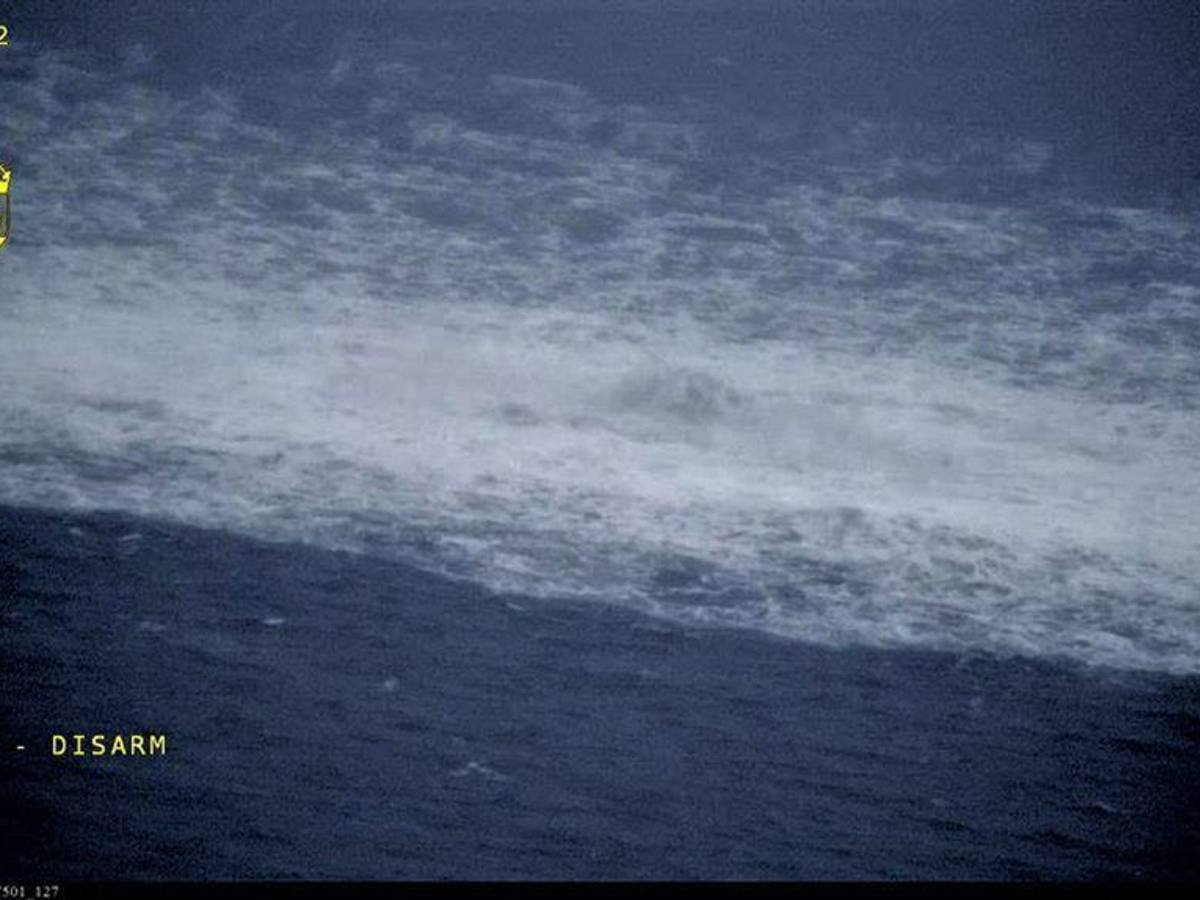 Dieses Foto der schwedischen Küstenwache zeigt die aufgewühlte Ostsee durch das durch Lecks in den Nord-Stream-Pipelines aufsteigende Gas.
