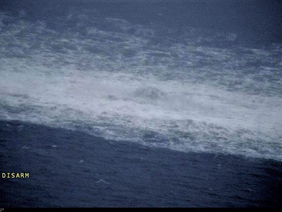 Dieses Foto der schwedischen Küstenwache zeigt die aufgewühlte Ostsee durch das durch Lecks in den Nord-Stream-Pipelines aufsteigende Gas.