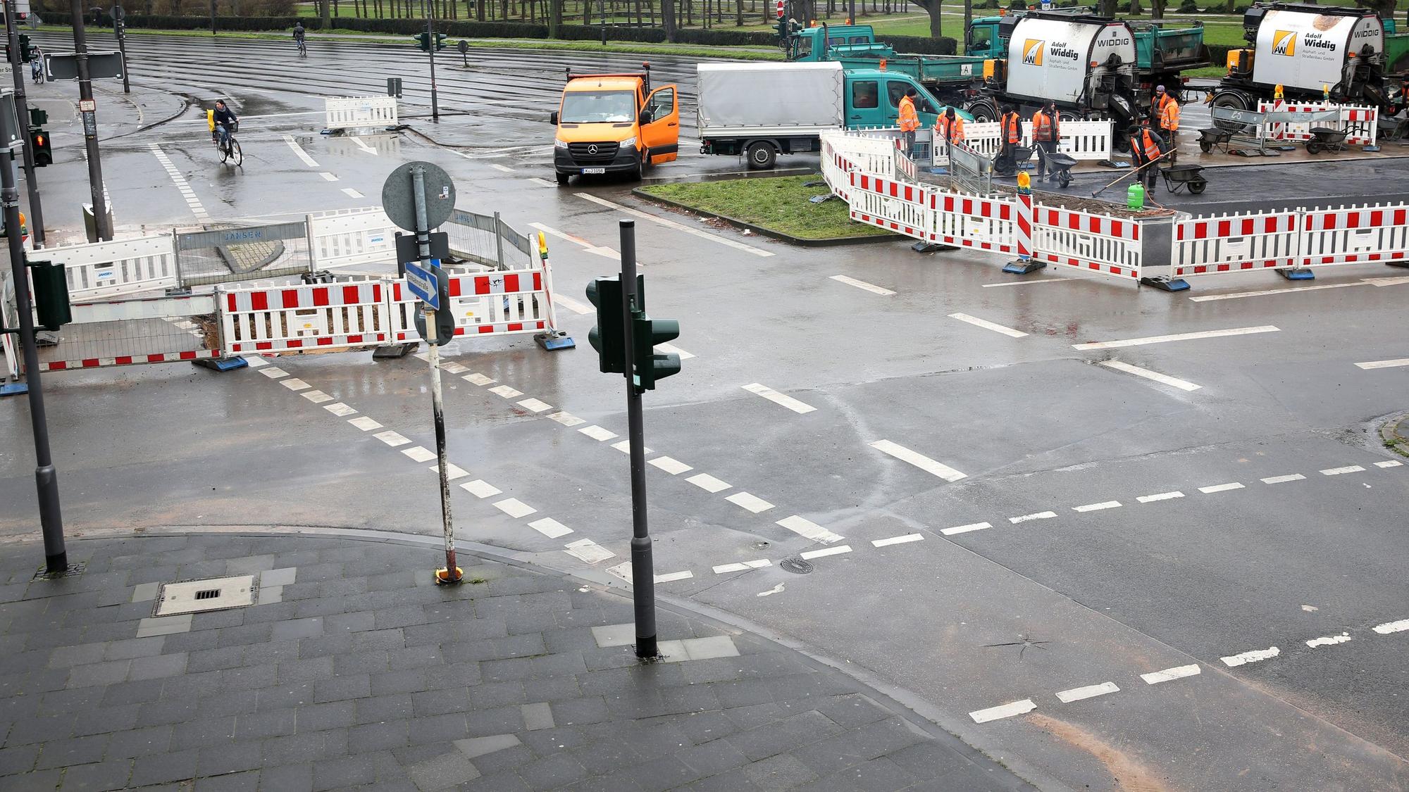 Der Kreuzungsbereich Innere Kanalstraße / Krefelder Straße (Foto vom 5. März 2020). Hier passierte der Unfall – die beteiligte Radfahrerin ist am Montagabend (26. September 2022) gestorben.