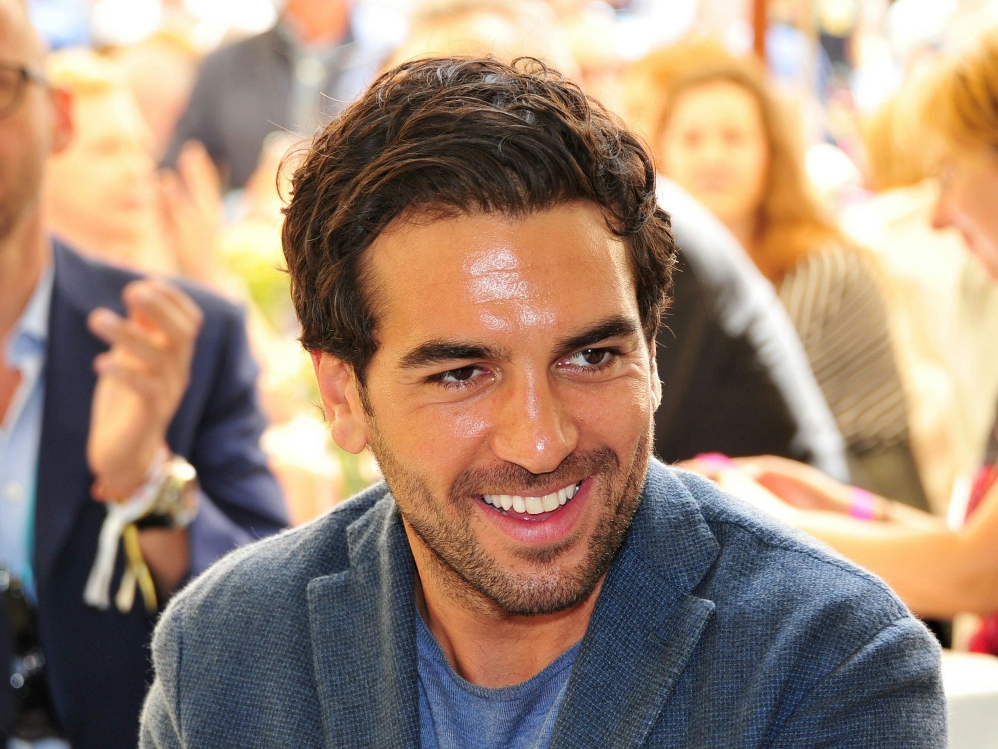 Schauspieler Elyas M`Barek lacht am 29.06.2017 beim Empfang des FilmFernsehFonds Bayern (FFFBayern) auf der Praterinsel in München.