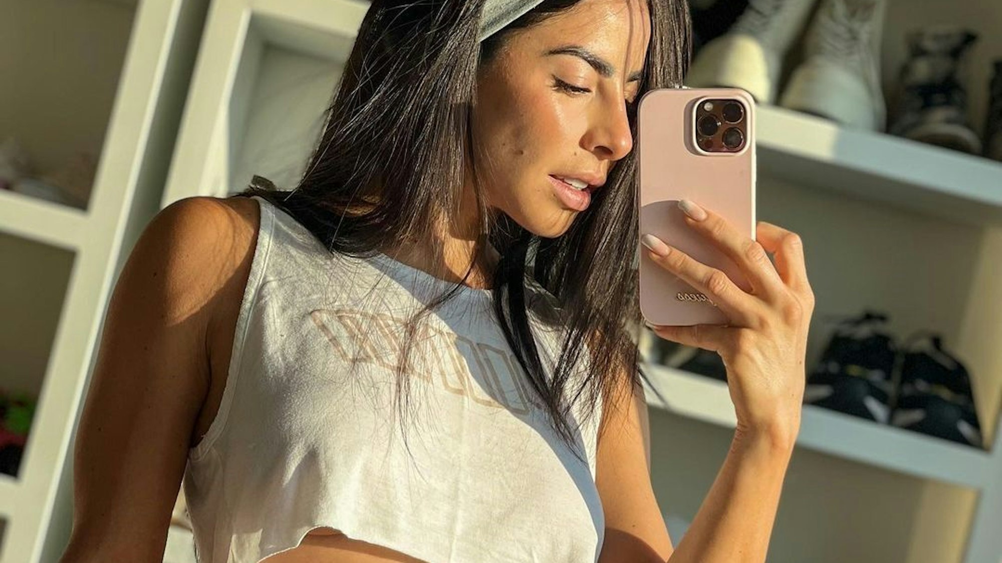 Fitness-Influencerin Daniela Fainus präsentiert sich auf einem Foto auf ihrem Instagram-Kanal.