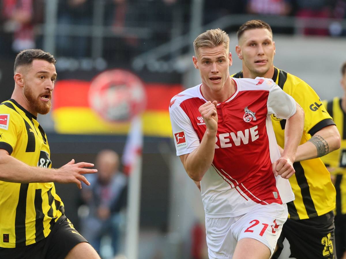 Steffen Tigges (M.) traf am Samstag (1. Oktober 2022) für den 1. FC Köln gegen Borussia Dortmund um Salih Özcan (l.) und Niklas Süle.