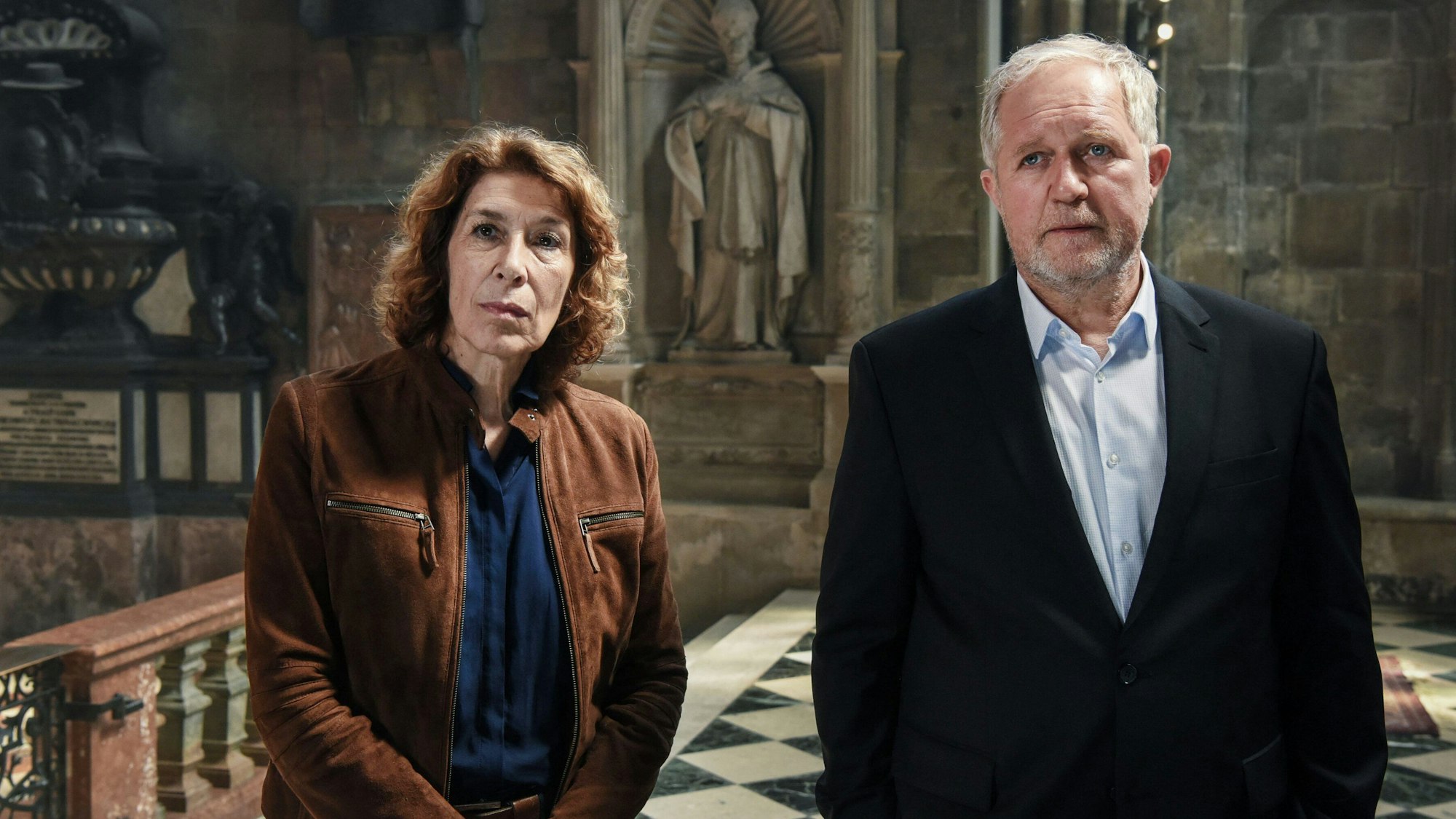 Kommissarin Bibi Fellner (Adele Neuhauser) und ihr Kollege Moritz Eisner (Harald Krassnitzer) in einer Szene aus „Tatort: Das Tor zur Hölle“