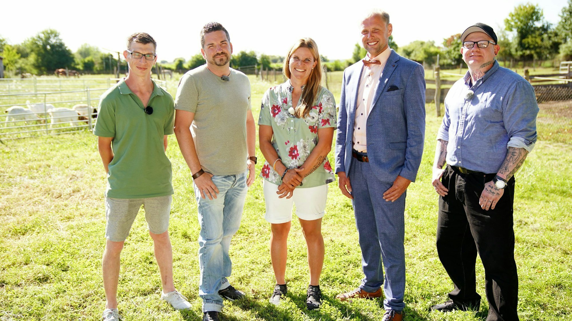 Pferdewirtschaftsmeisterin Loretta mit Eric, Sascha, Michael und Sven auf einem Foto.