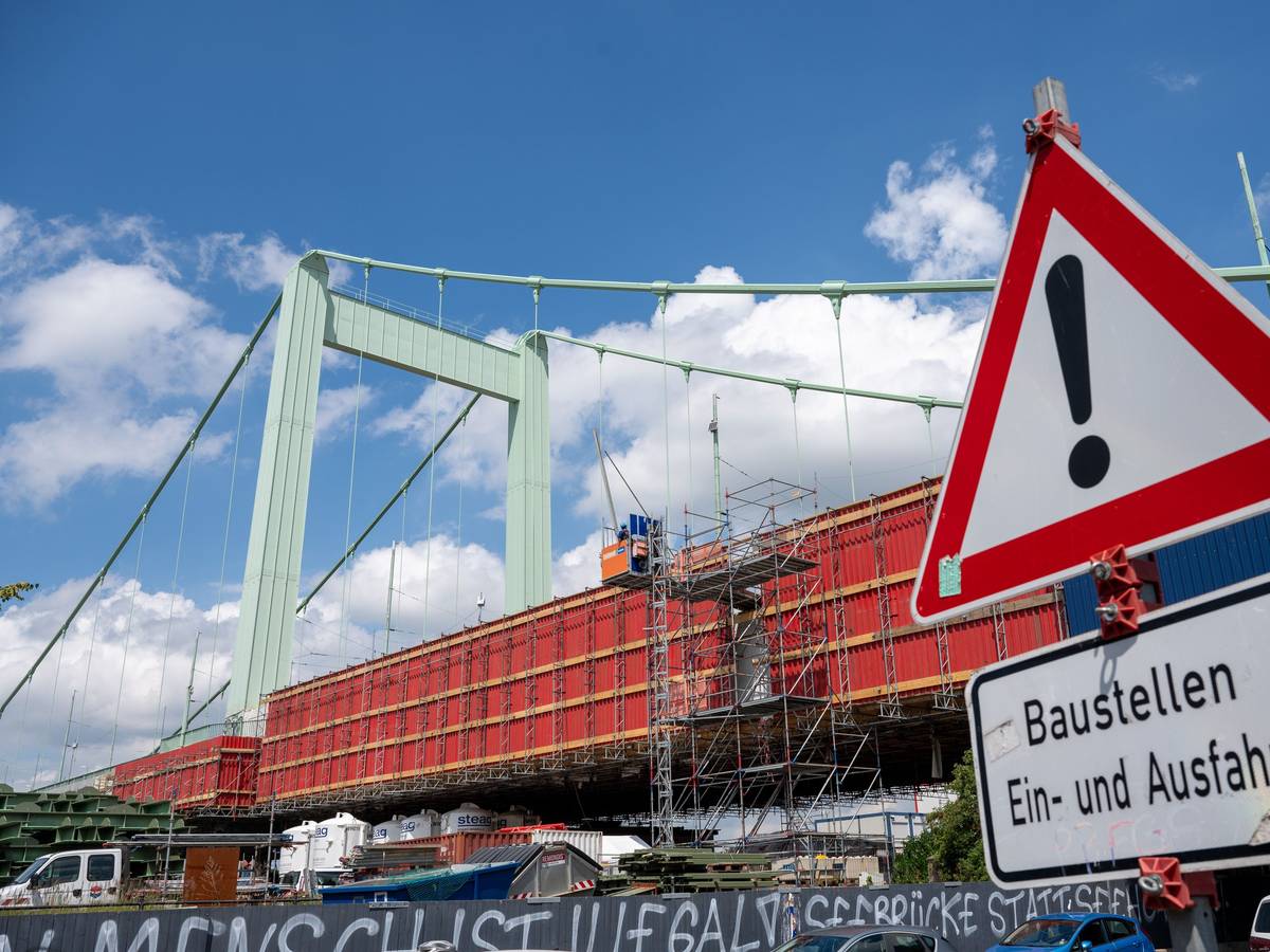 Die Südostrampe der Mülheimer Brücke ist eine Baustelle.