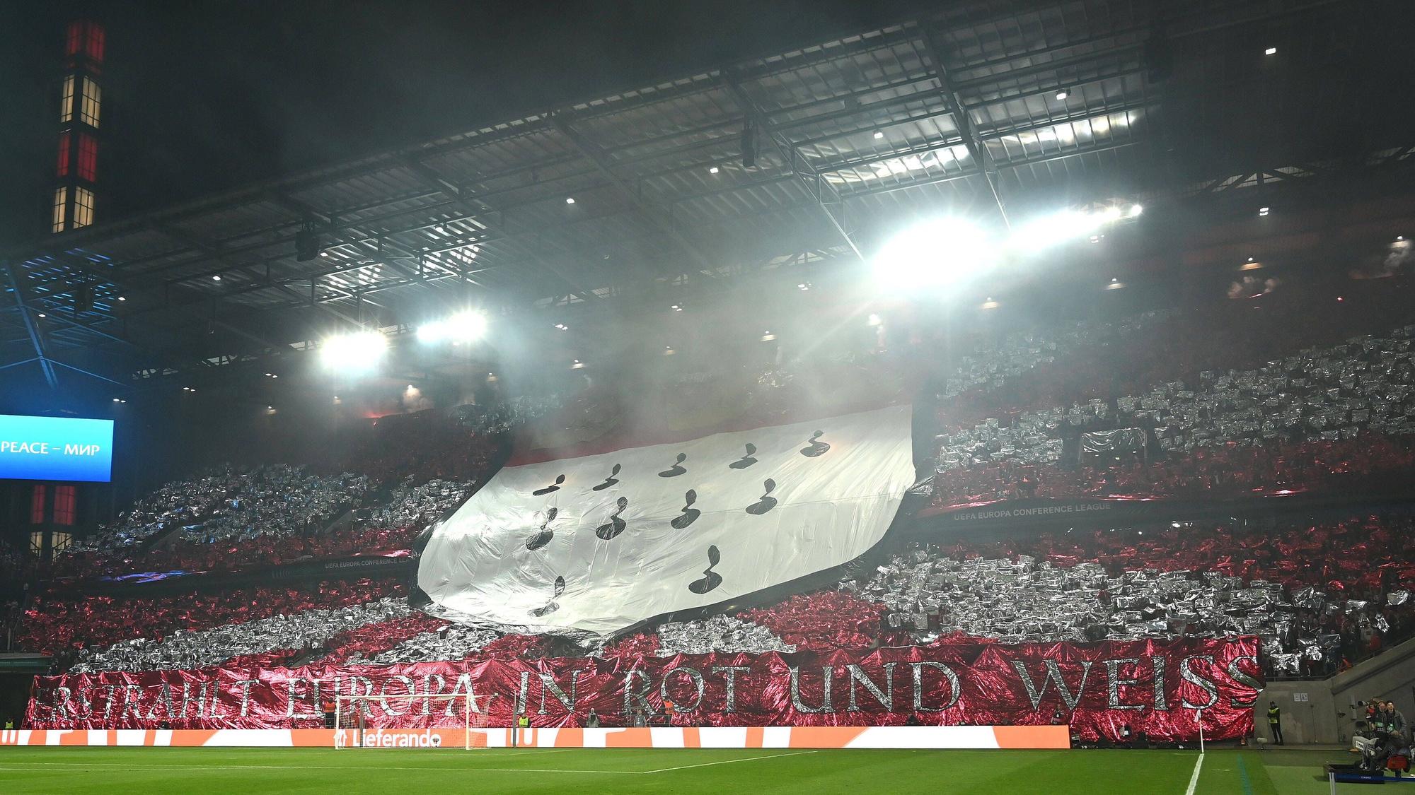 Die Choreo des 1. FC Köln.