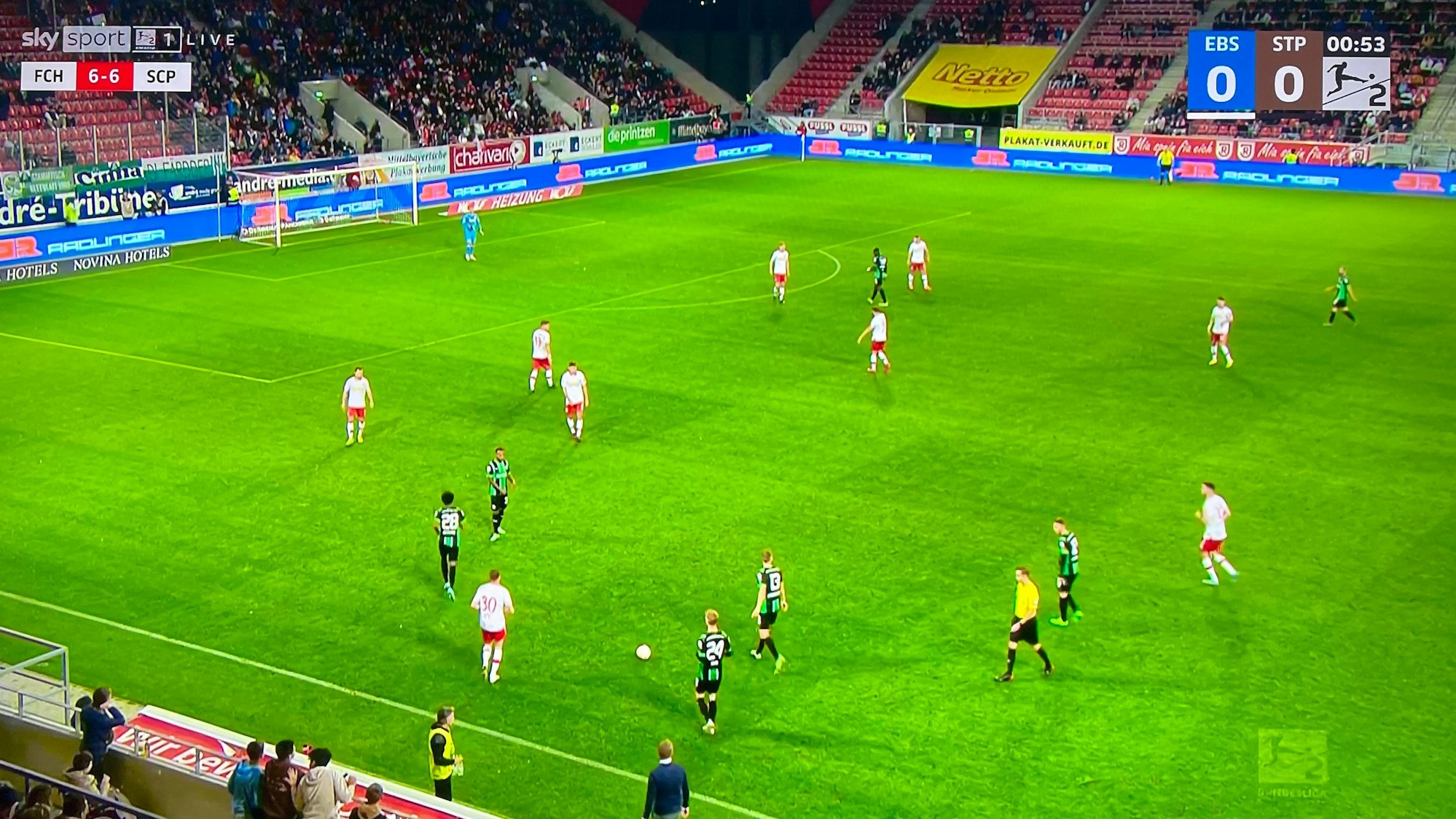 Screenshot der Sky-Konferenz vom Freitagabend (7. Oktober 2022) vom Spiel Jahn Regensburg gegen Greuther Fürth