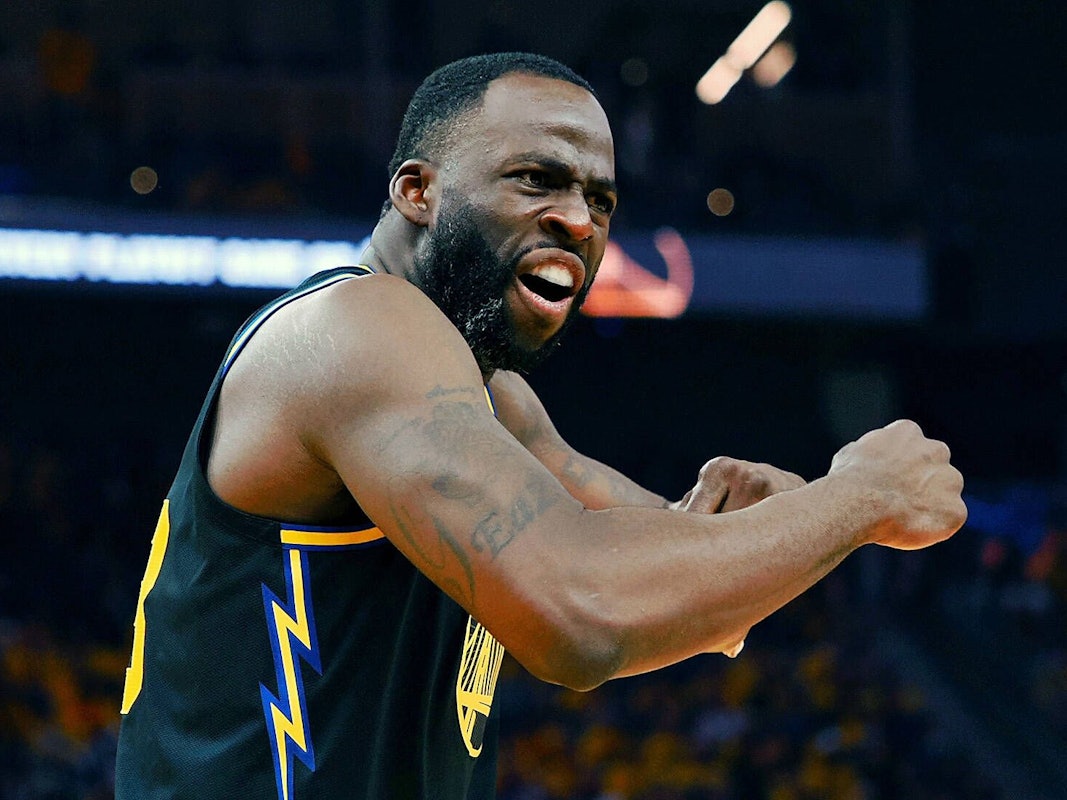 Warriors-Star Draymond Green in kämpferischer Haltung.