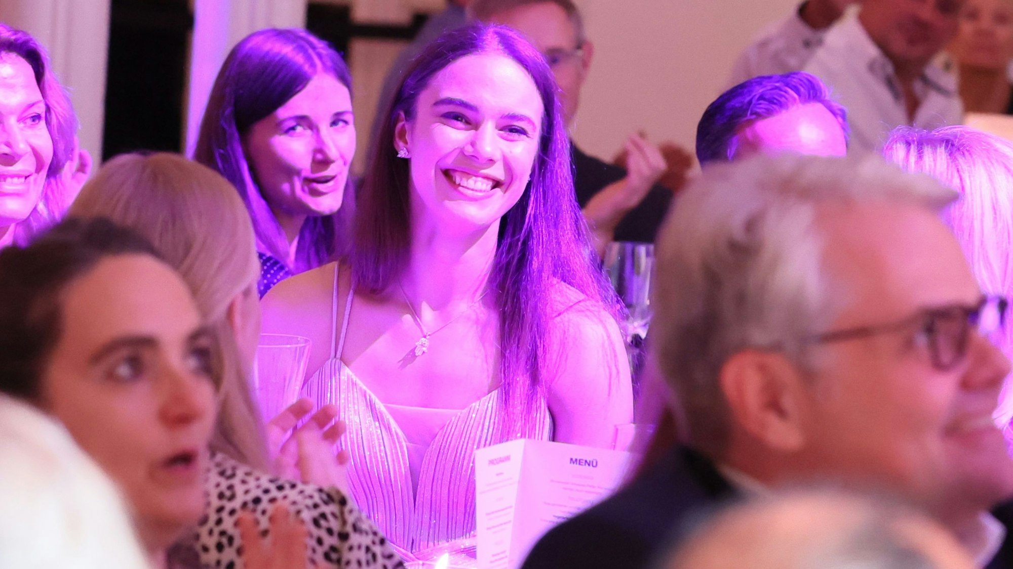 Kölsche Sportnacht 2022 in der Flora Köln, Nachwuchssportlerin des Jahres, Steffi von Berge,