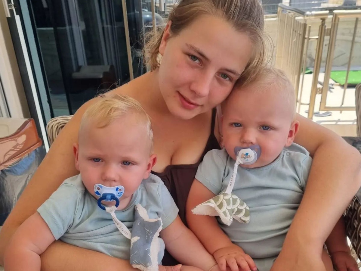 Sarafina Wollny, hier mit ihren Zwillingen auf einer Instagram-Aufnahme.